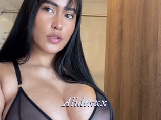 alidexxx 1 chatte mouillée