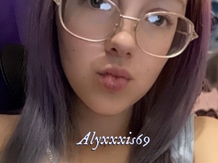 Alyxxxis69