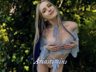 Ariastiwins