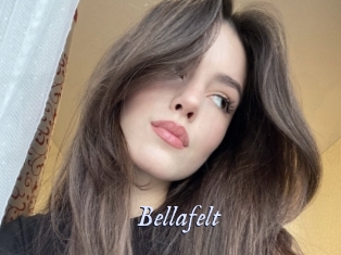 bellafelt 1 chatte mouillée