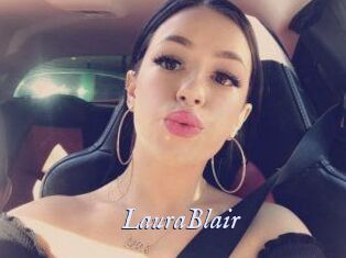 Laura_Blair 1 chatte mouillée