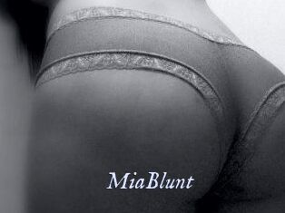 MiaBlunt