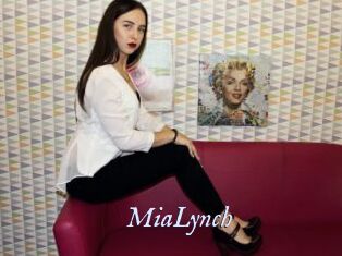 MiaLynch 1 chatte mouillée