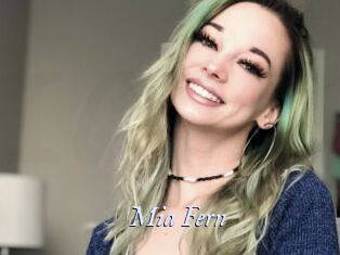 Mia_Fern