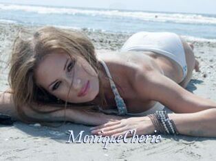 MoniqueCherie
