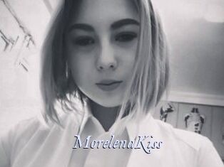 MorelenaKiss 1 chatte mouillée