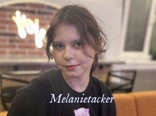 Melanietacker