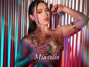 Mia_colin