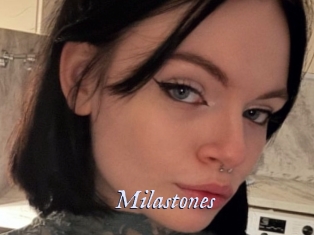 milastones 1 chatte mouillée