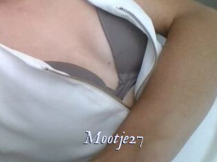 mootje27 1 chatte mouillée