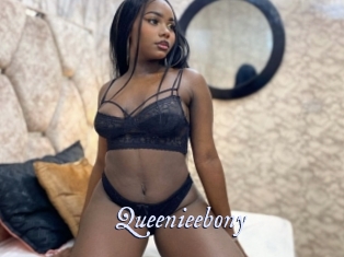 queenieebony 1 chatte mouillée