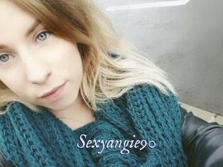 Sexyangie90