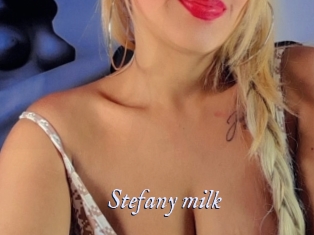 Stefany_milk