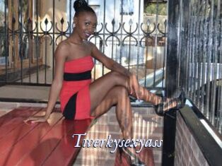 twerkysexyass 1 chatte mouillée