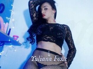 Yuliana_Foxx