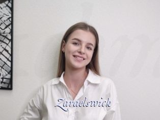 zaraelswick 1 chatte mouillée